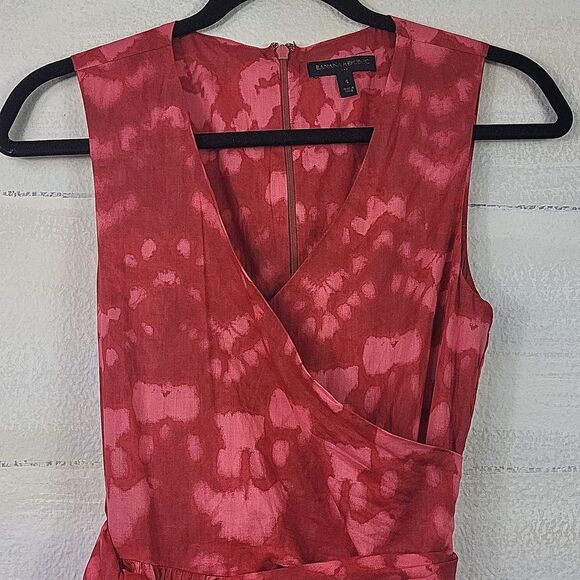 Banana Republic Women's Wrap Red and Pink Dress. Size 4 - Picture 8 of 11